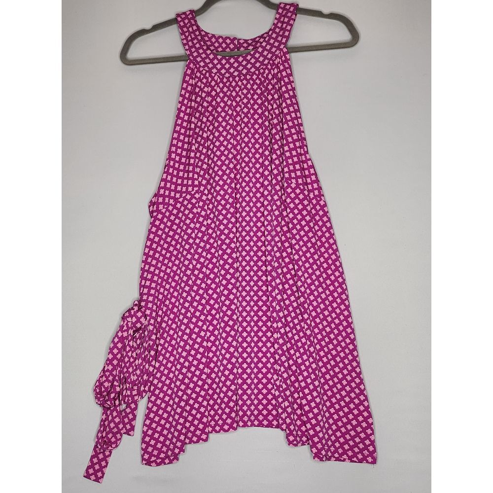 Lane Bryant Tank Top Size 22/24 Pink Stretch Belted back Key hole Closure